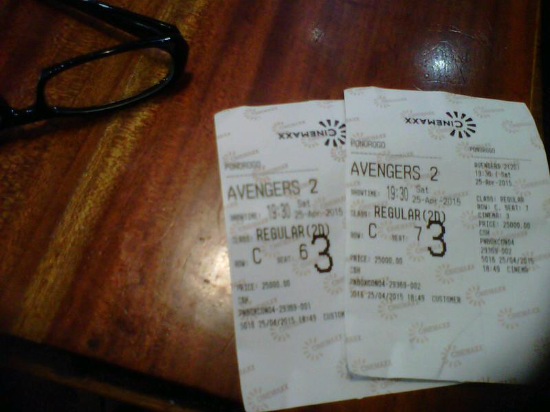dek_line's tweet photo. Tonight the avengers with Sakti... At.cinemaXX *thankbeloved http://t.co/hRXsUYdogA