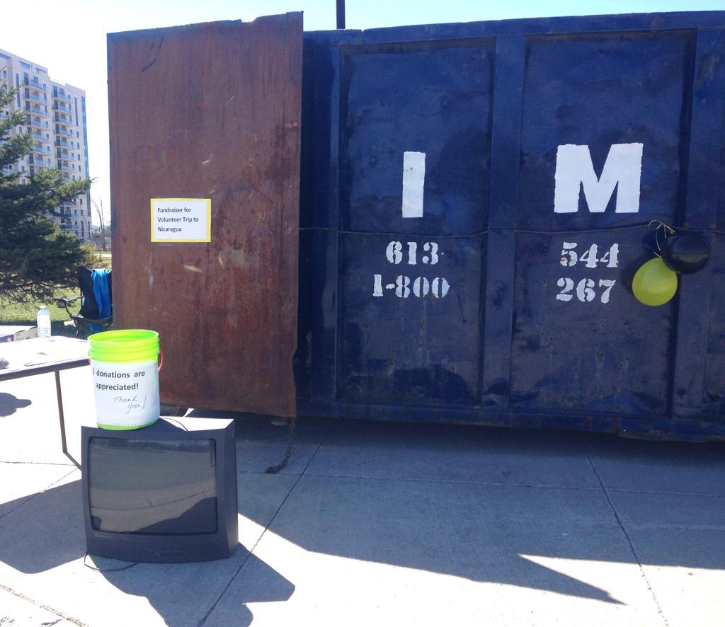 LSSinteract's tweet image. Come support our Nicaragua trip and get rid of your old electronics at our E-Waste going on right now until 3!