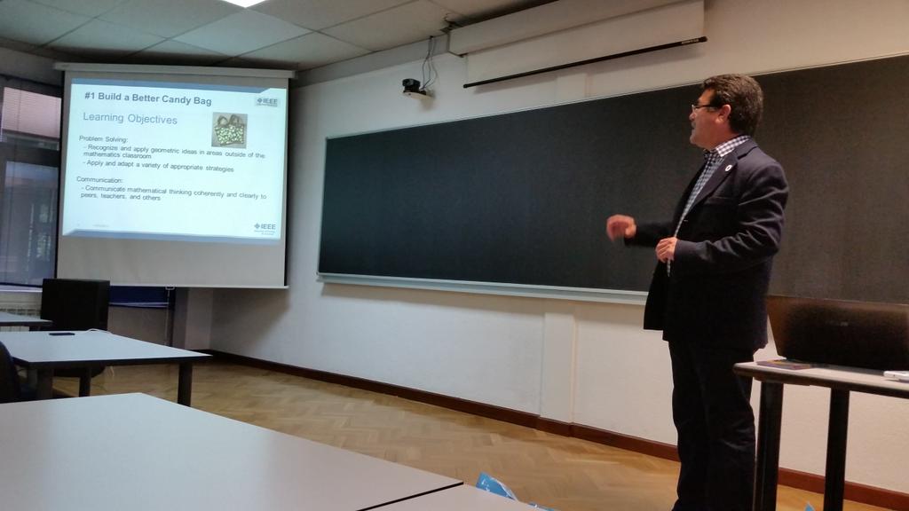 IEEEsbUAH's tweet photo. And now to finish the @isbc2015, we have a @IEEEorg TISP workshop @ControlTeacher http://t.co/0Vc8wISxLL
