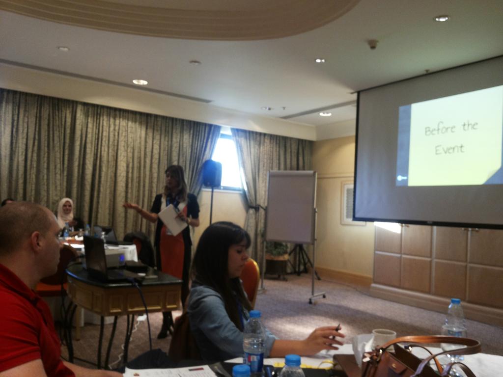 FerasNour's tweet photo. .@SafaRahal is giving us a brief about "Social Media Events Management" at #DigMktgJO by @DeewanME. http://t.co/C2EX2ENQst