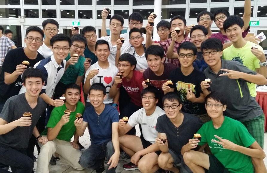 eltonleehs's tweet photo. Thank you bros #Batch45 :) http://t.co/mBv6NbOJEi
