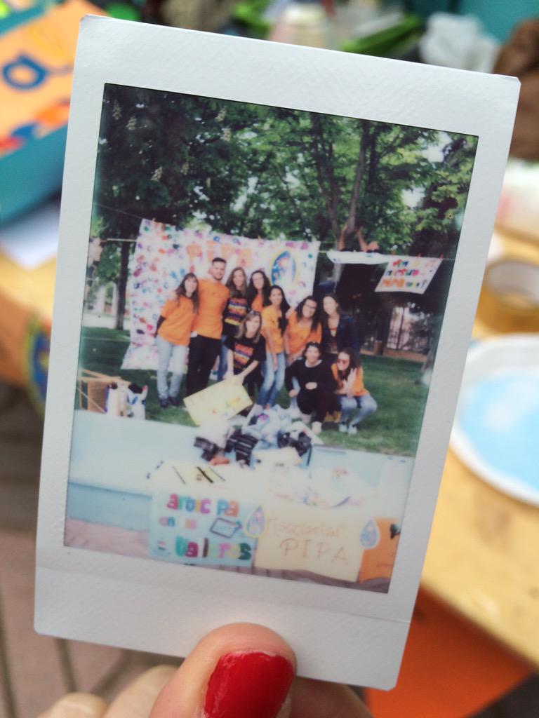 asociacionPIPA's tweet photo. Ya estamos listos en #8feriasociativaCJA con nuestra polaroid a punto, pásate 😜 http://t.co/UK66DW8SMY