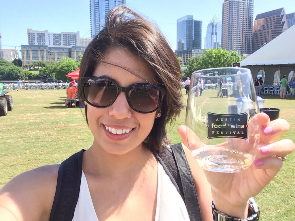 currentlysavvy's tweet photo. So happy to be covering the premiere @AustinFoodWine for @urbanswank! Follow me at #AFWswanked ☺️#HTX #ATX http://t.co/kEJ0iUEF2H