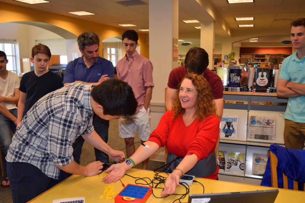Elizabeth_Esty's tweet photo. Lots of fun at Simsbury's #simsideas fair this afternoon! Here I am getting my first ever stress test http://t.co/Qx2jXQMvks