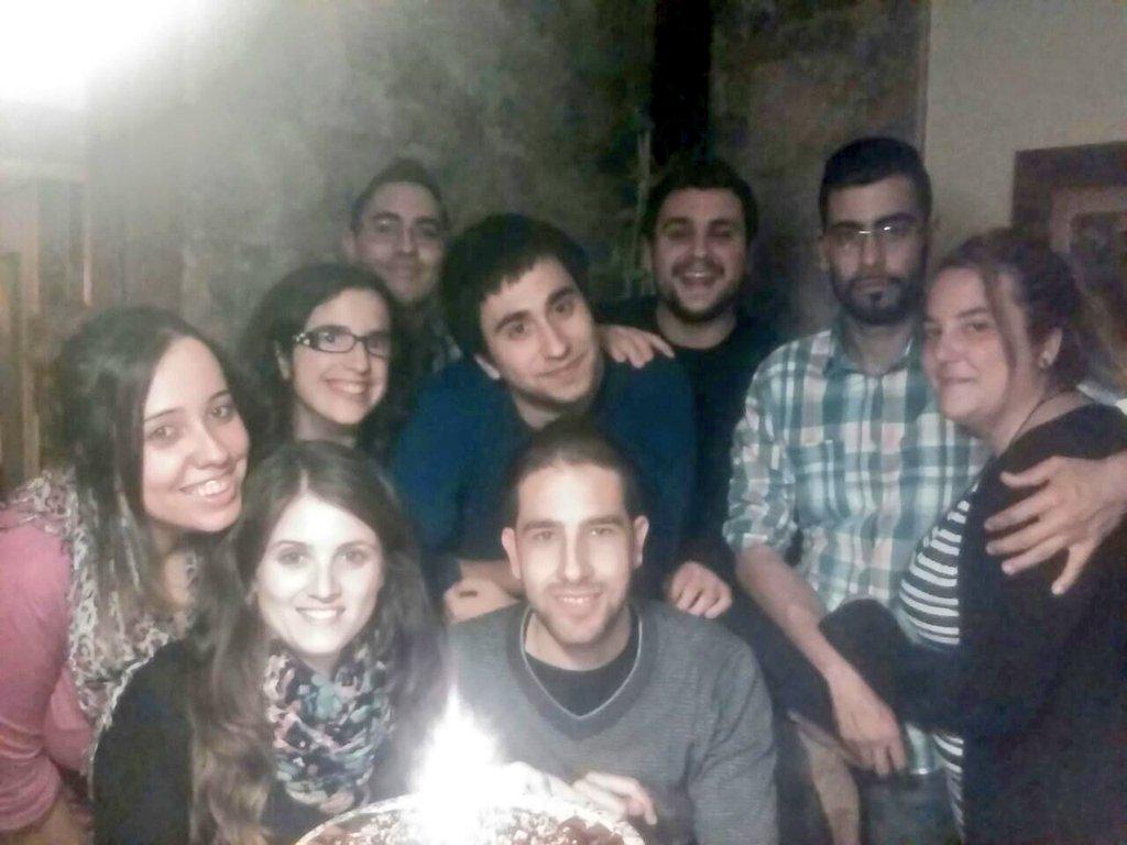 30Beki's tweet photo. #penyeta  #cumplesorpresa @ViseCastellano @SaraGuallart @IrisNema @reyes_marz @MFeltrer  @BenjaminMarz #patri #jorge http://t.co/f2p3xXNihQ