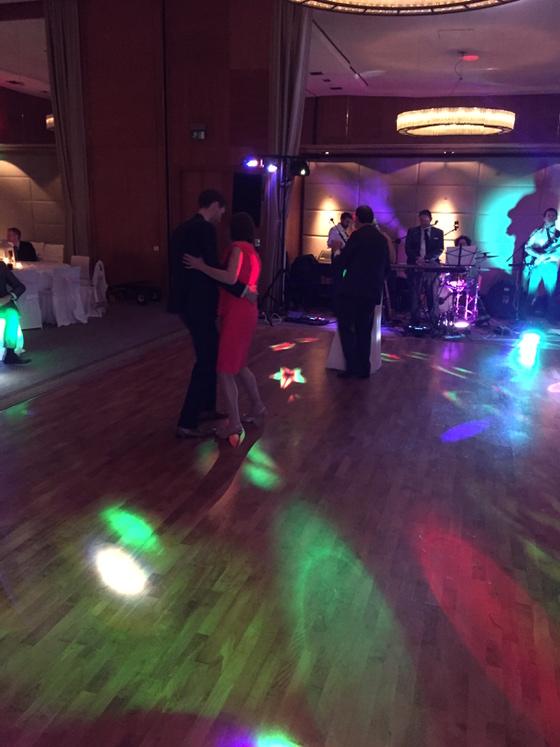 LizDempsey0101's tweet photo. #dunn&amp;dusted .. First dances http://t.co/njvWnae9Uw
