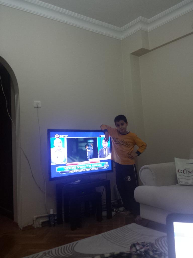 #beyazfutbol sinan abi beni maca gönder hiç gitmedim galatasarayliyim