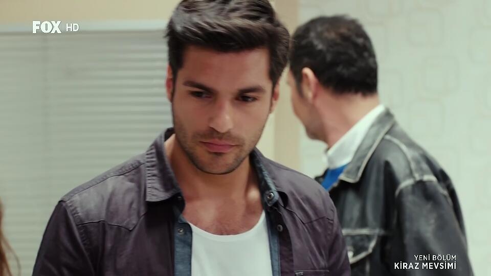 beklenenkral's tweet photo. Ayaz fotosu? Ah, söz vermiştim tabi... 😆😅😅 #KirazMevsimi #enzorseçim http://t.co/hxyaeDpgCC