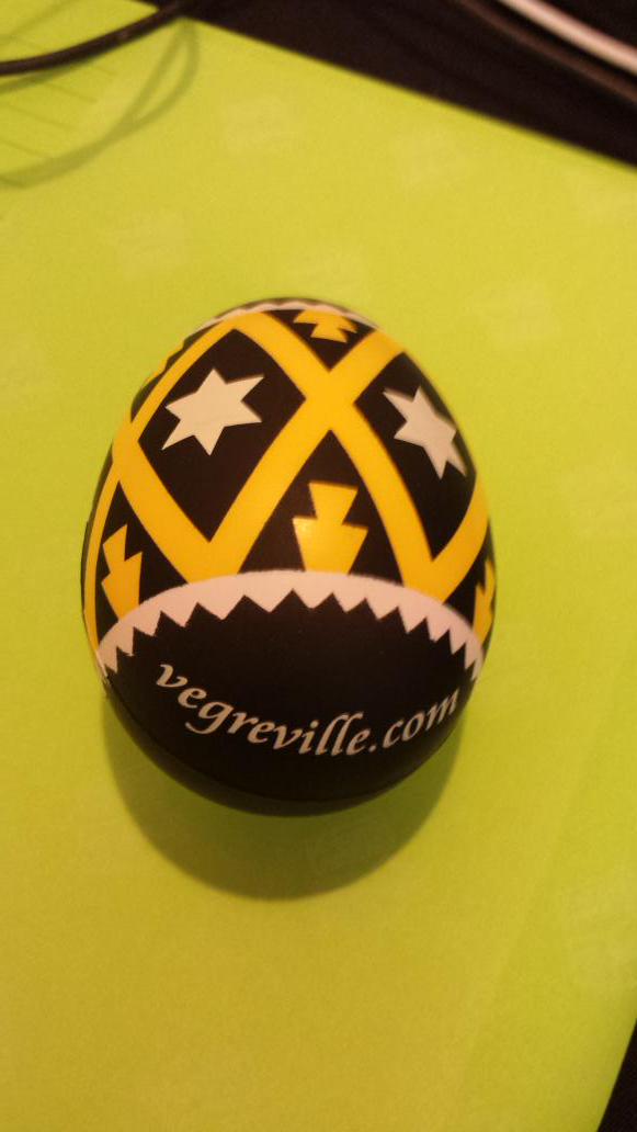 Spin the wheel @TownofVegrevill  <a href="/goeastofyeg/">Go East of Edmonton</a> and you too could take the squishy egg home. <a href="/EJ_AB_Summer/">EJ AB Summer Travel</a>  #yeg