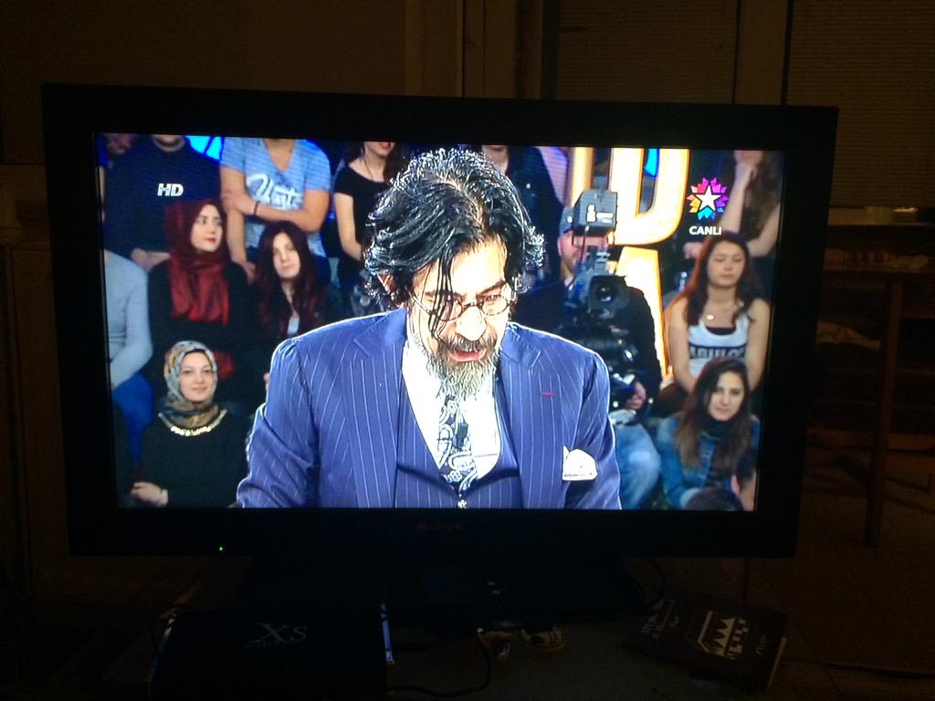 Acmszgercekler's tweet photo. #DadaDandinista 😁😁✌️ http://t.co/LhP1hQXtmy