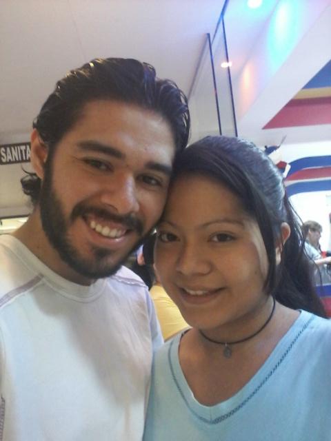 aioriadeleo's tweet photo. Aquí casual paseando con el amor de mi vida..!!! #FelizSabado http://t.co/WeFdGFX0i4