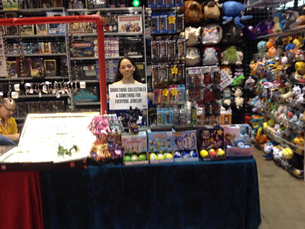 ShoreThing_Col's tweet photo. Here we are waiting for you @c2e2 booth 1331! Can't wait to see you #queenofcamelot #merlin #ShoreThingCollectables http://t.co/d6nnx25Dus
