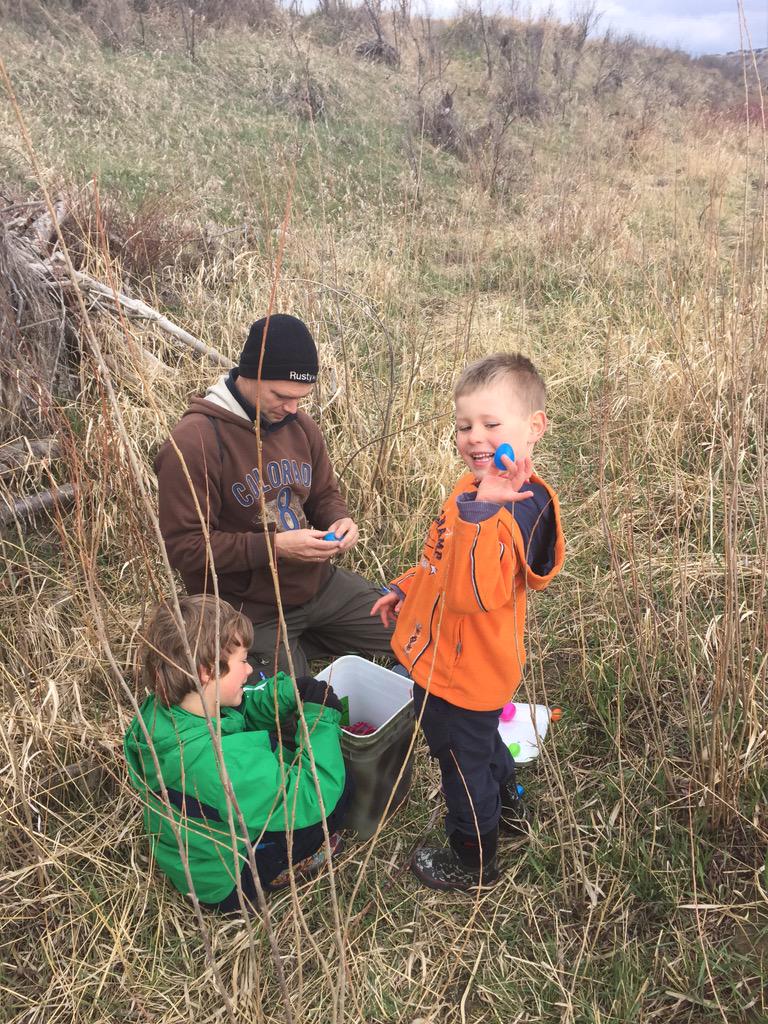 goliphant's tweet photo. Geocaching fun with 3 ftfs @rustywa_gc #CCARS15 http://t.co/rNQLOAutE5