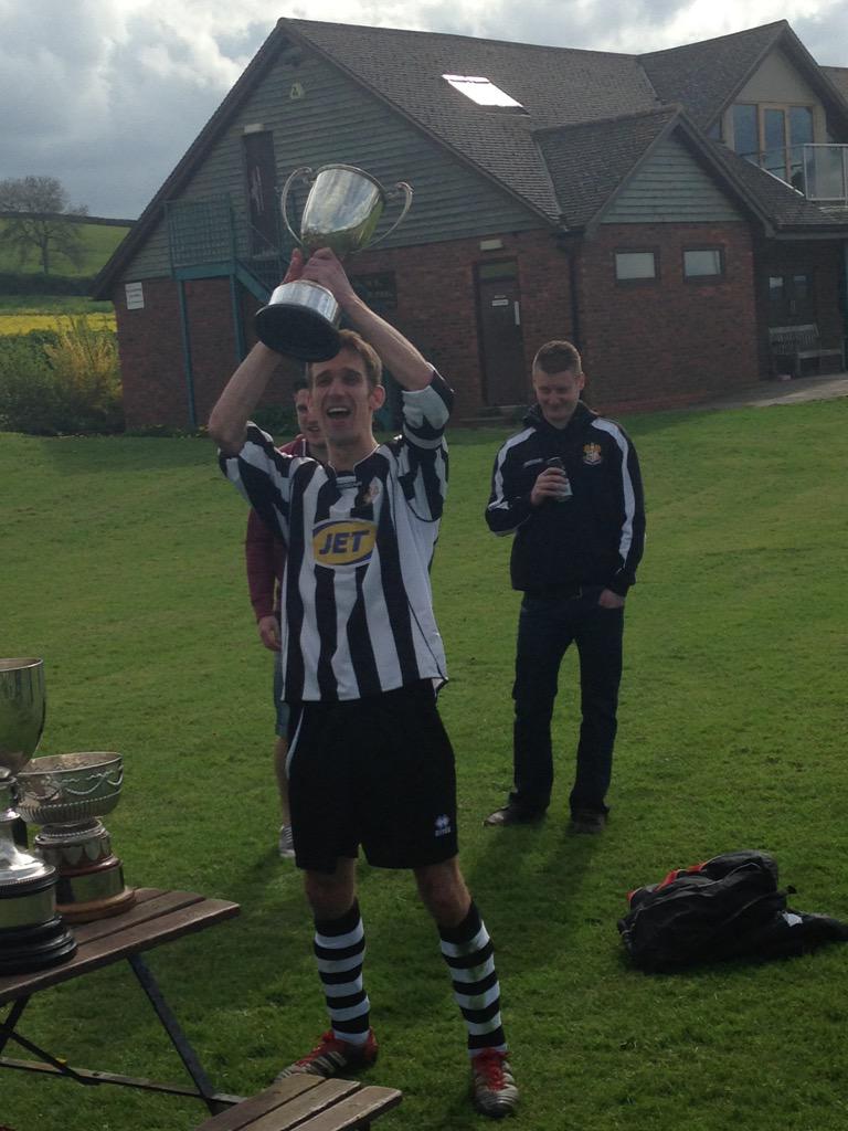 CHAMPIONE CHAMPIONE OLE OLE OLE