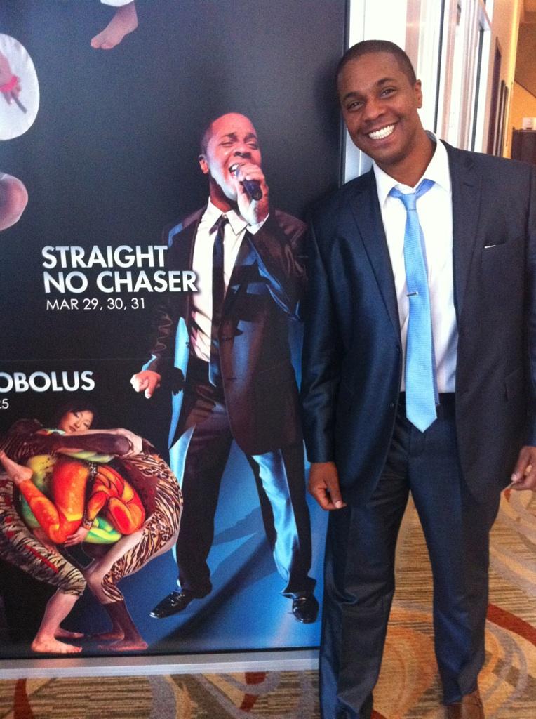 ryansongs's tweet photo. Happy Birthday to the man who taught me, "It's not the wing.  (Big pause)  It's the sauce." Love you, @Romeifuwant2! http://t.co/LzbWg6Uxux