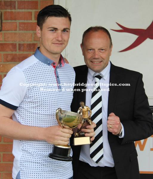 iizindefener's tweet photo. Photo: Billy Hunt is the Player of the year as voted by the fans. http://t.co/LRNRJhfoPT