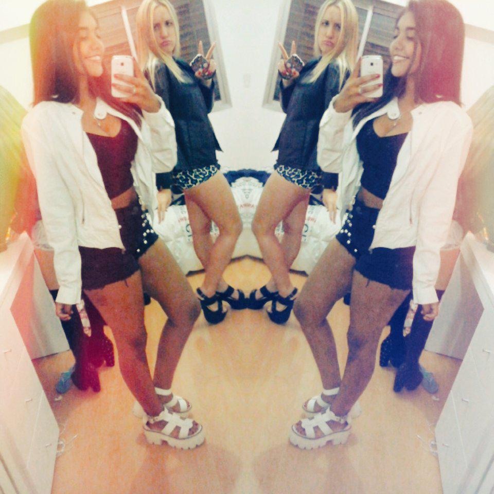 Martii_Saanchez's tweet photo. #FourParty con la rubia http://t.co/vm4TXhnDWr