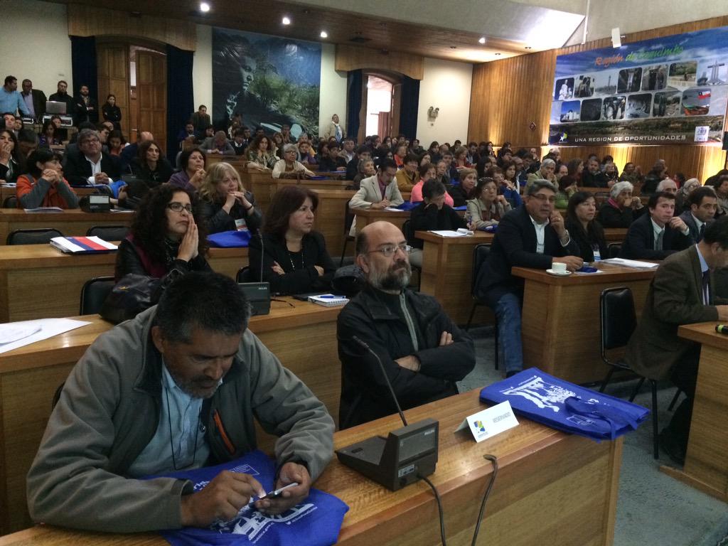 gorecoquimbo's tweet photo. Activa participación de ciudadan@s a esta hora dan sus propuestas para la Intendenta y #cuentaintendenta @segegob RT http://t.co/S6Xy3wpHDo