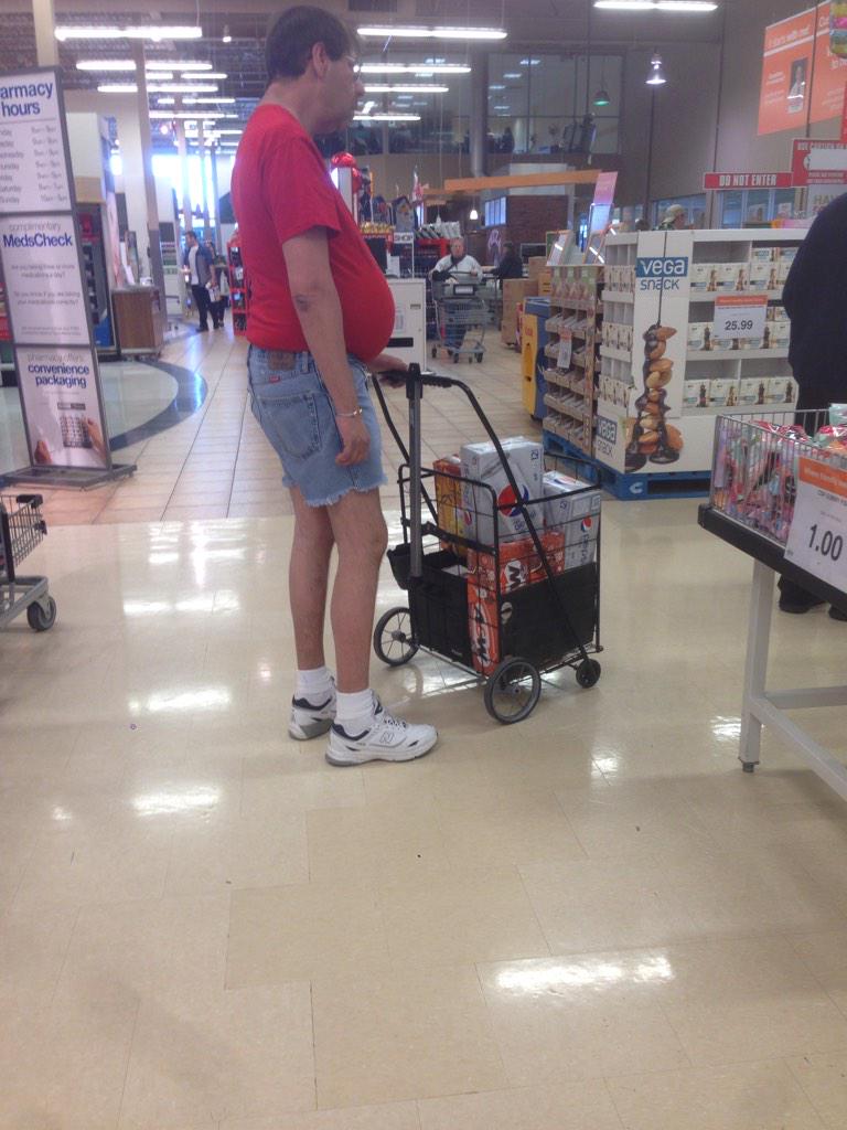 scottryanpayne's tweet photo. Mixing in a little bit of Diet.. #Saturday #cutoffs #bundlebuggy http://t.co/tposgKY2Sb