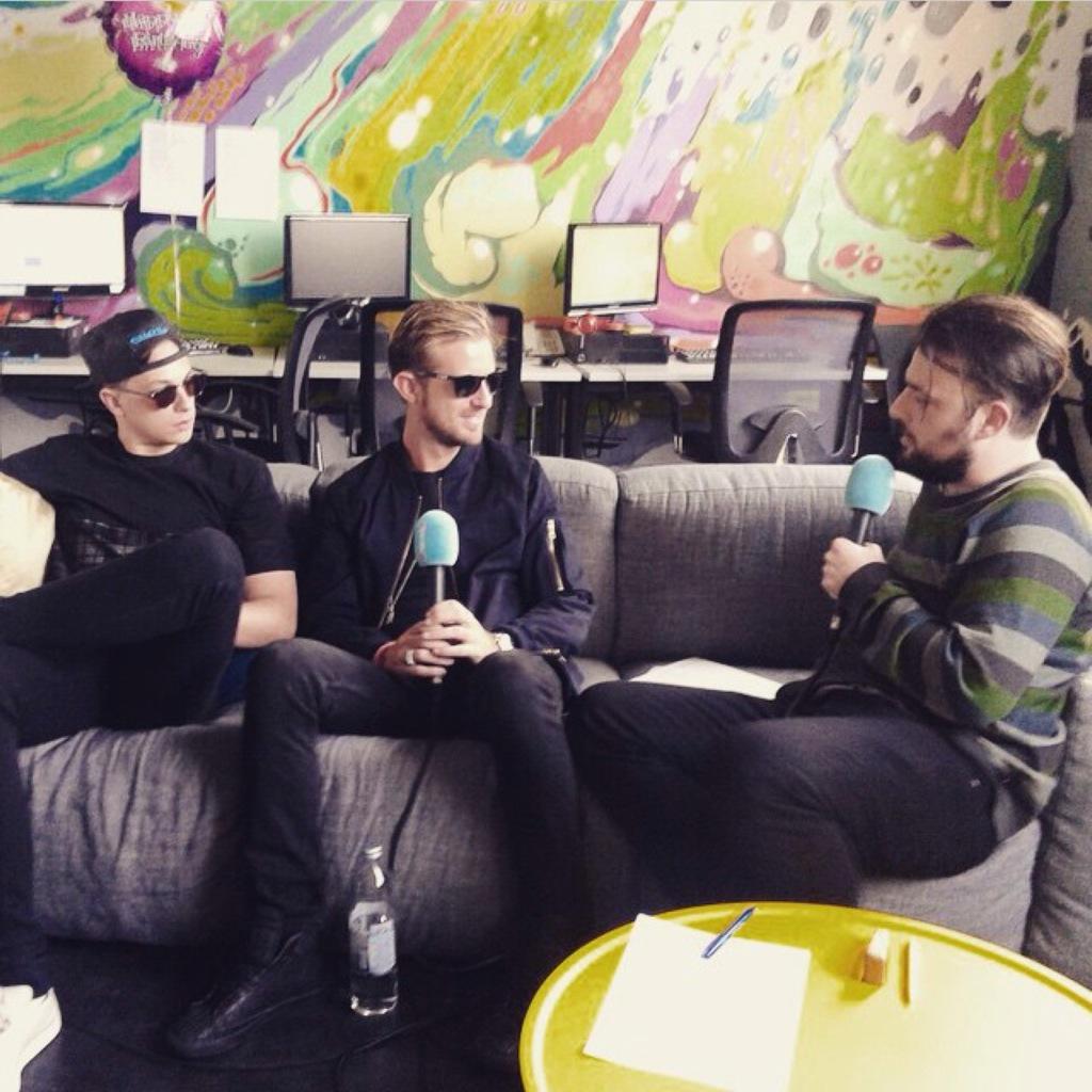 EnterZagreb's tweet photo. #EnterTheClub tonight: @sigmahq 🙌🙌🙌 #OneYearInYourEar http://t.co/U1tq68XUlW