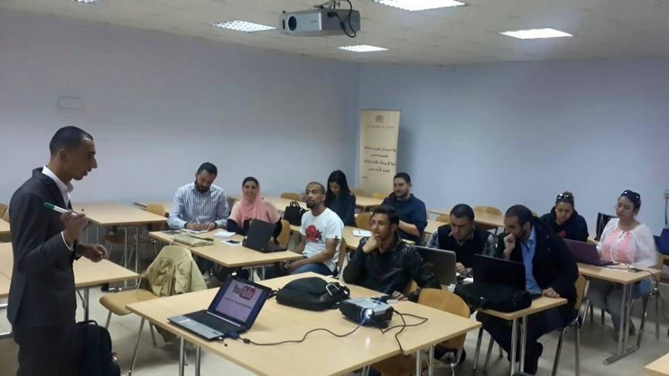 SMDiploma's tweet photo. #SMDiploma @olamarie87 @AbdallahAlZagha @camerji @islamshomali @DGhanma @mohjab0 @shurman89 @Duaa_Hammad http://t.co/NB5QtWlCz0