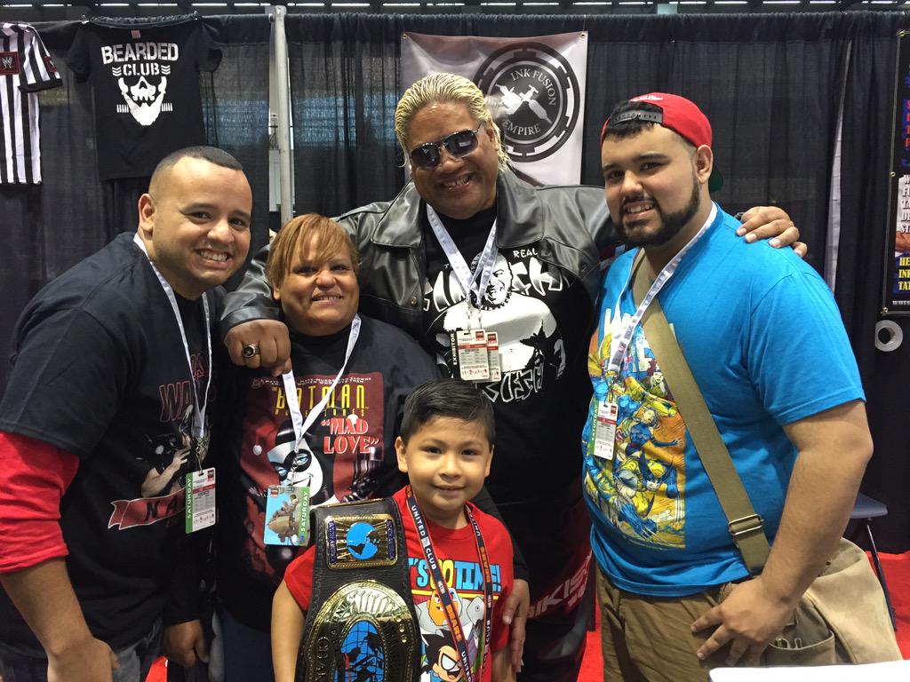 djeli's tweet photo. Just met @TheREALRIKISHI with my family. Awesome dude #BoothF12 thanks again #Uso http://t.co/w0sPDMkADo
