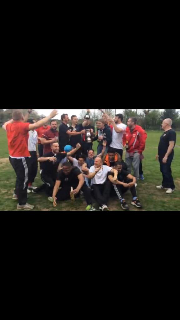 FarleighFans's tweet photo. Well done boys champions #farleigharmy #champions #winners http://t.co/J9B2IO6vYg