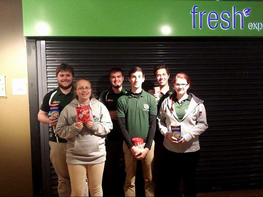 SUArchery's tweet photo. Proud podium placers from today's #BathSWWU. #StrongShots @SportSwans http://t.co/lWPWM5LBxN