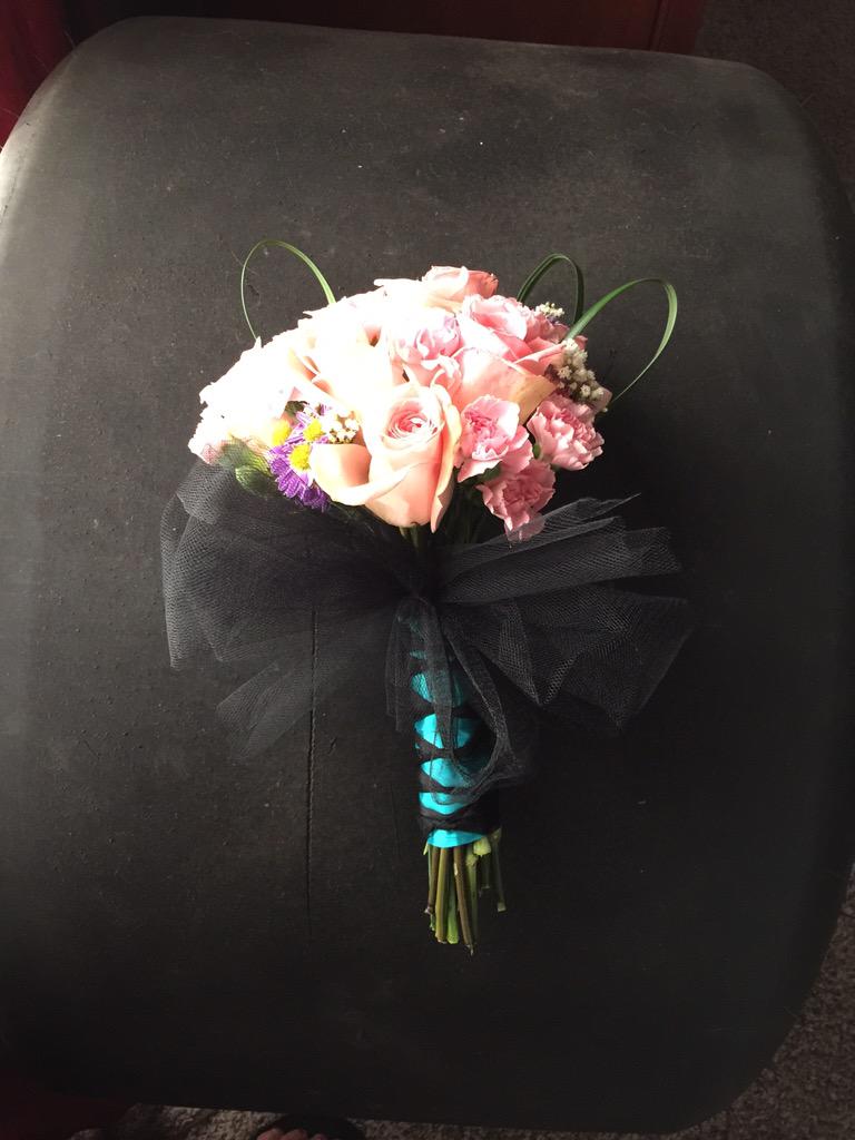esl4me's tweet photo. Mauricio's date....bouquet for her. DHS Prom😎. http://t.co/vbiS2IbWfY
