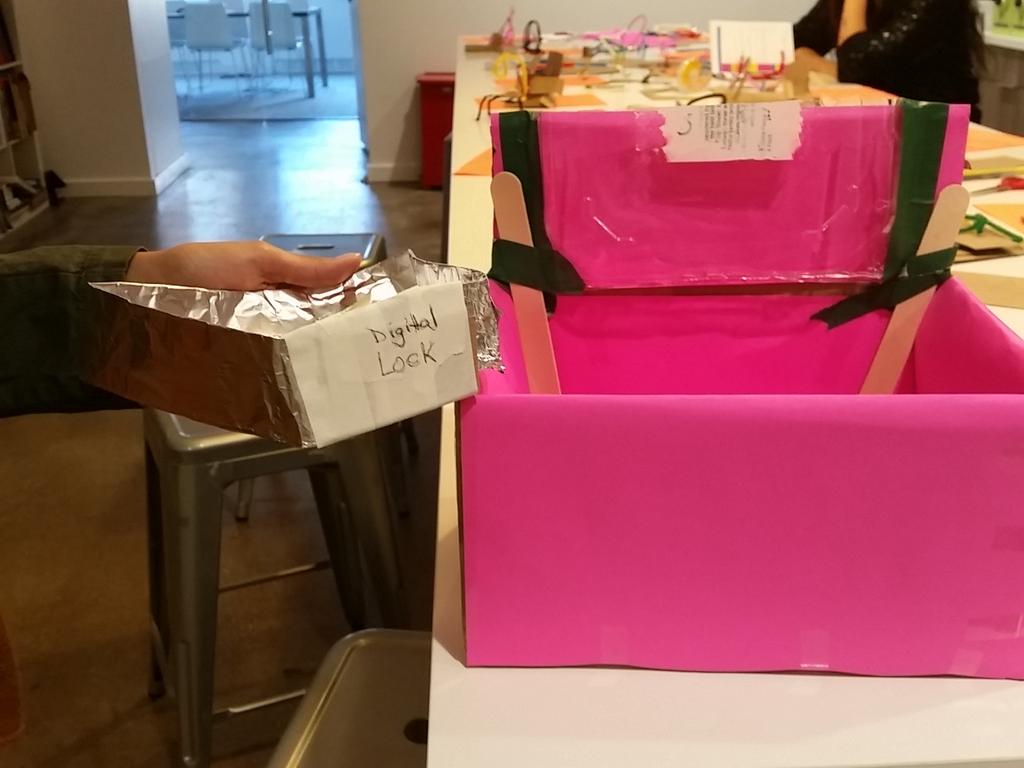 gmeliphd's tweet photo. Prototype field test.... #breakawaynyc http://t.co/wpfG42IVqQ