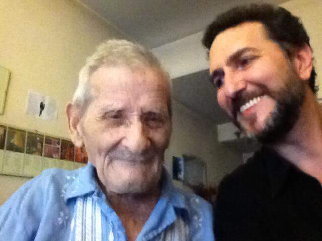 tangosalon's tweet photo. Otra pérdida triste. Se fue #BenMolar. A él le debemos el Día Nacional del #Tango, entre muchos otros aportes. http://t.co/l34hsex2nQ