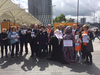 Whole <a href="/38_degrees/">38 Degrees</a> <a href="/NewhamSONHS/">Newham Save Our NHS</a> and pals at Stratford Station about to board our anti-PFI bus