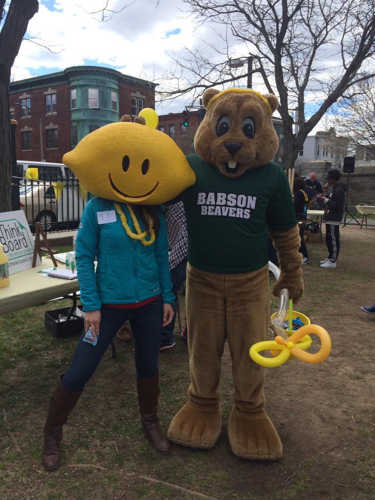 BabsonBizE's tweet photo. All dressed up and ready to hang out at the @LemonadeDayBOS Kickoff Carnival! #lemonadeday #newfriends #lifeofbiz http://t.co/QNH6v6EmwQ