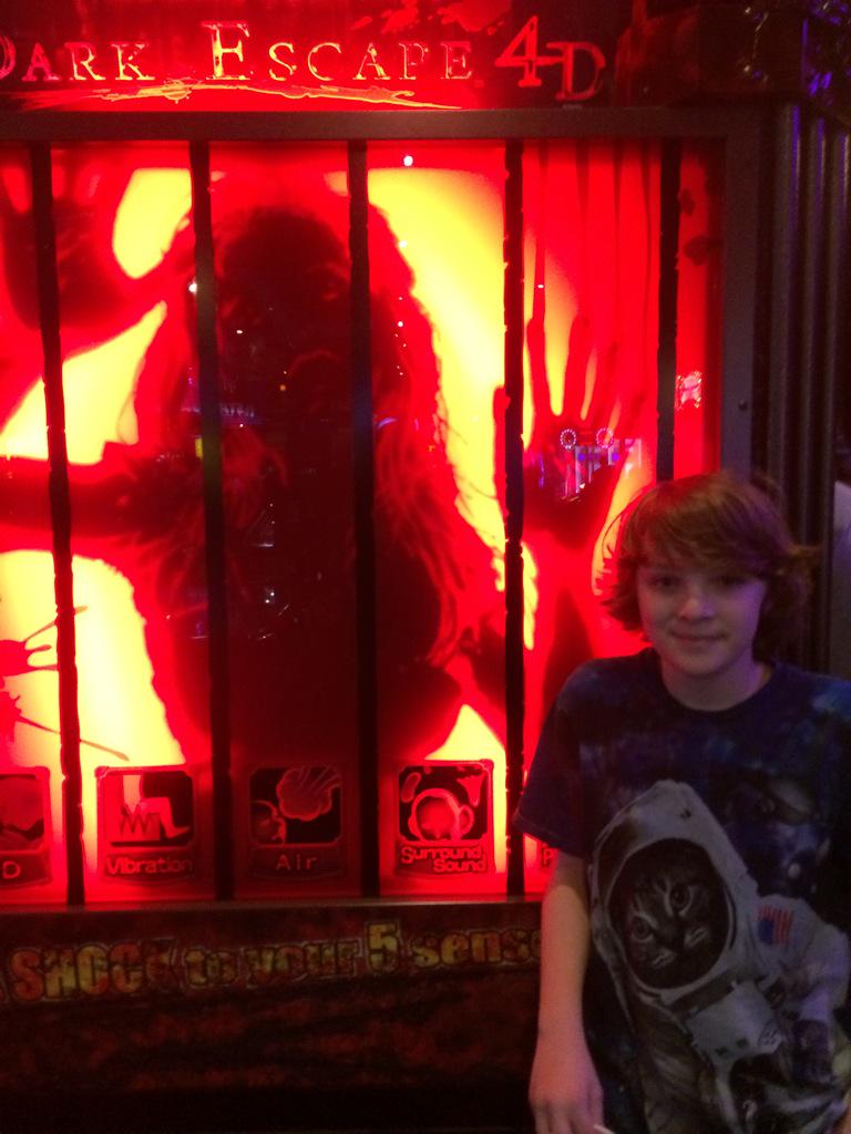 theTobyNichols's tweet photo. @DaveandBusters in Nashville #darkescape #VideoGames @ChasingGhosts15 http://t.co/C8nBzFL7TH