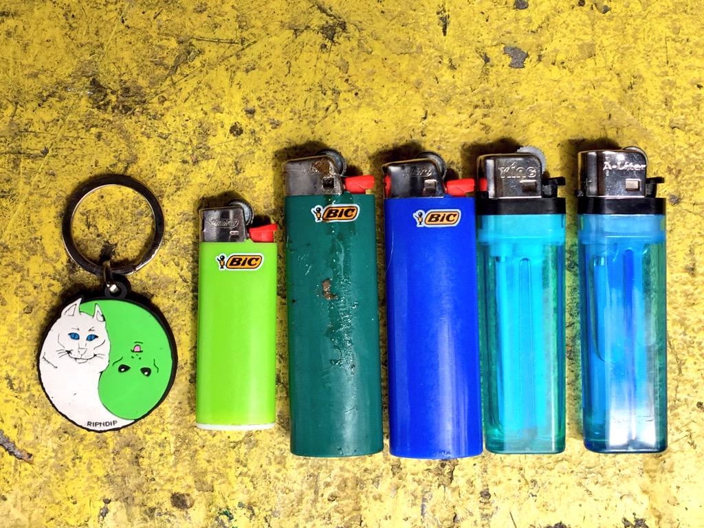 Indtil nu blanding Bourgeon RIPNDIP on Twitter: "Also dropped off 5 lighters and a keychain. Turn up  fool!! 🔥 1600 E Colorado St Glendale, CA 91205 http://t.co/pWKzVnKVCt" /  Twitter