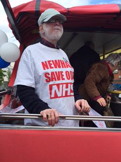 Our fantastic chair, Ron Singer prepares to take to the megaphone