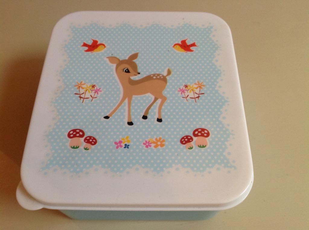 VillageHallEmp's tweet photo. Here they are! So pretty, ideal for picnic! Search Village Source on eBay :-) http://t.co/bOymM8Lz8i