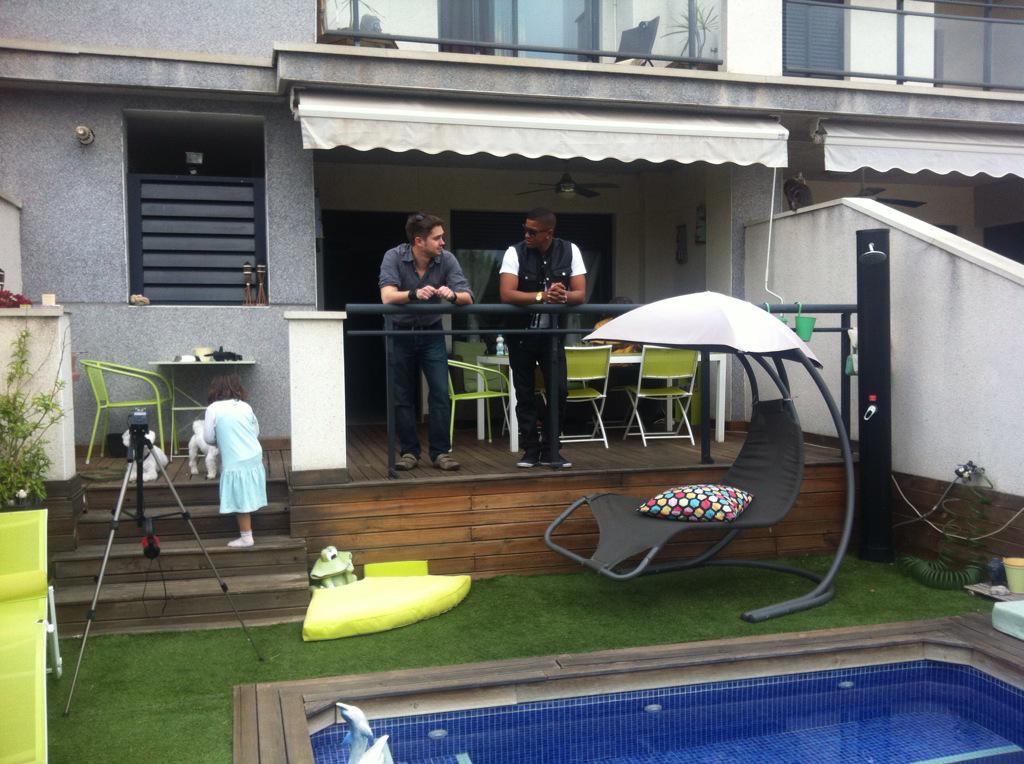 nabokanoti's tweet photo. Grabando el videoclip de @IvandoReis con @dukebogart . Work in progress... Again! http://t.co/J9iCw0qa76