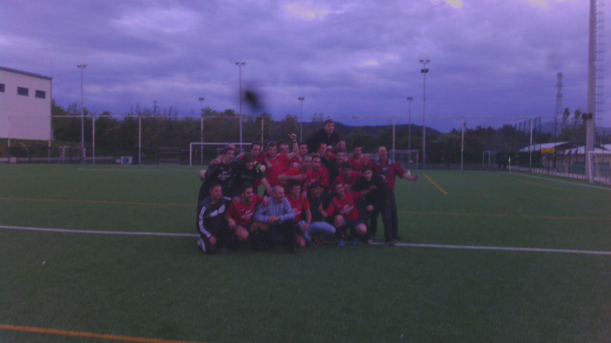 #Santacarapreferente @19AMolin <a href="/beunza89/">IlEM</a> <a href="/ludepitillas/">Joaquin Aguirre</a> <a href="/joselupiti/">Jose Luis Aguirre</a> <a href="/DaniLlorente4/">DaNi LloReNte</a>  <a href="/AlfaroGarciaJ/">Javier Alfaro</a> <a href="/Mkl_B21/">Mikel Buñuales</a> <a href="/ibiosu/">Iosu Berriobeña</a>