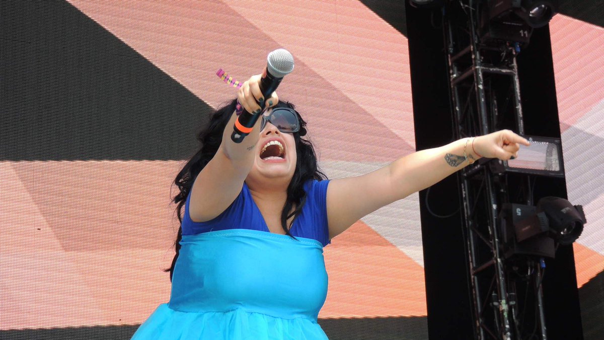 tuvoxtv's tweet photo. @amandititita en @PalNorteOficial 2015 http://t.co/4qQXcZZ9VI