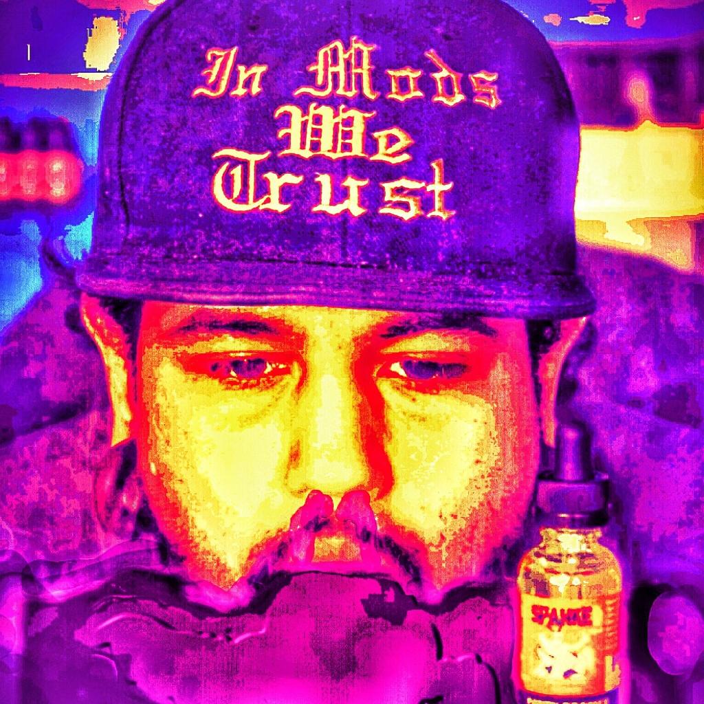 SpankedE's tweet photo. SpankeD is blowing up!!!! We love all are new friends... Follow us on Instagram and Facebook #vapelife #vape  #vapors http://t.co/Okptc3psNb