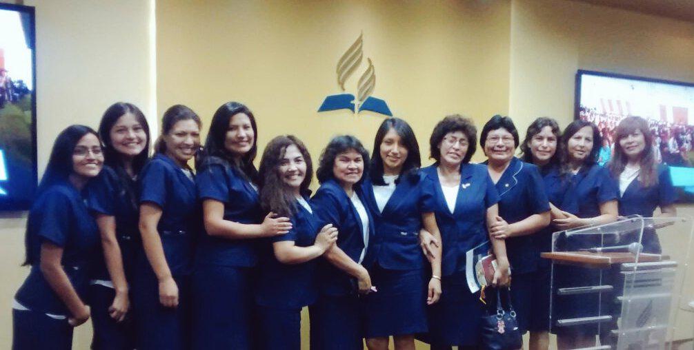 Mariavprz's tweet photo. A familia #Epaum en el Congreso Sudamericano de la Educación Adventista Online #EA120 #EducandoGeraçoes 😊 http://t.co/RJvPytb1Ce