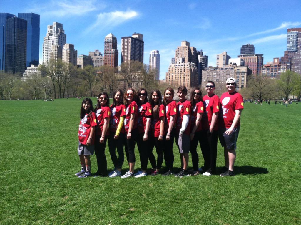 angelabusichio's tweet photo. Walking in memory of our Pop for the third year in a row, can't wait for next year! @unitywalk #puw2015 #popspride http://t.co/sBZvucSfEb