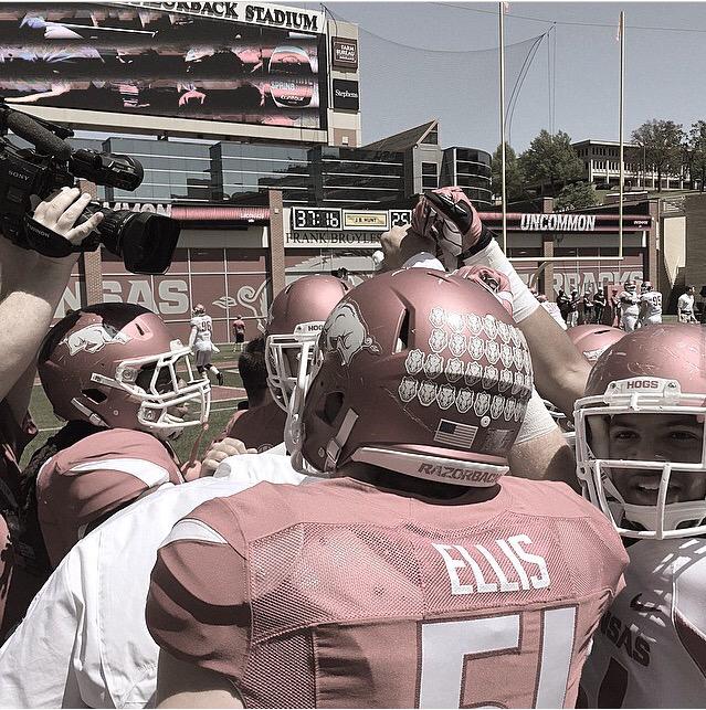 ArkansasGrind's tweet photo. #UNCOMMON http://t.co/aJivX56lzE