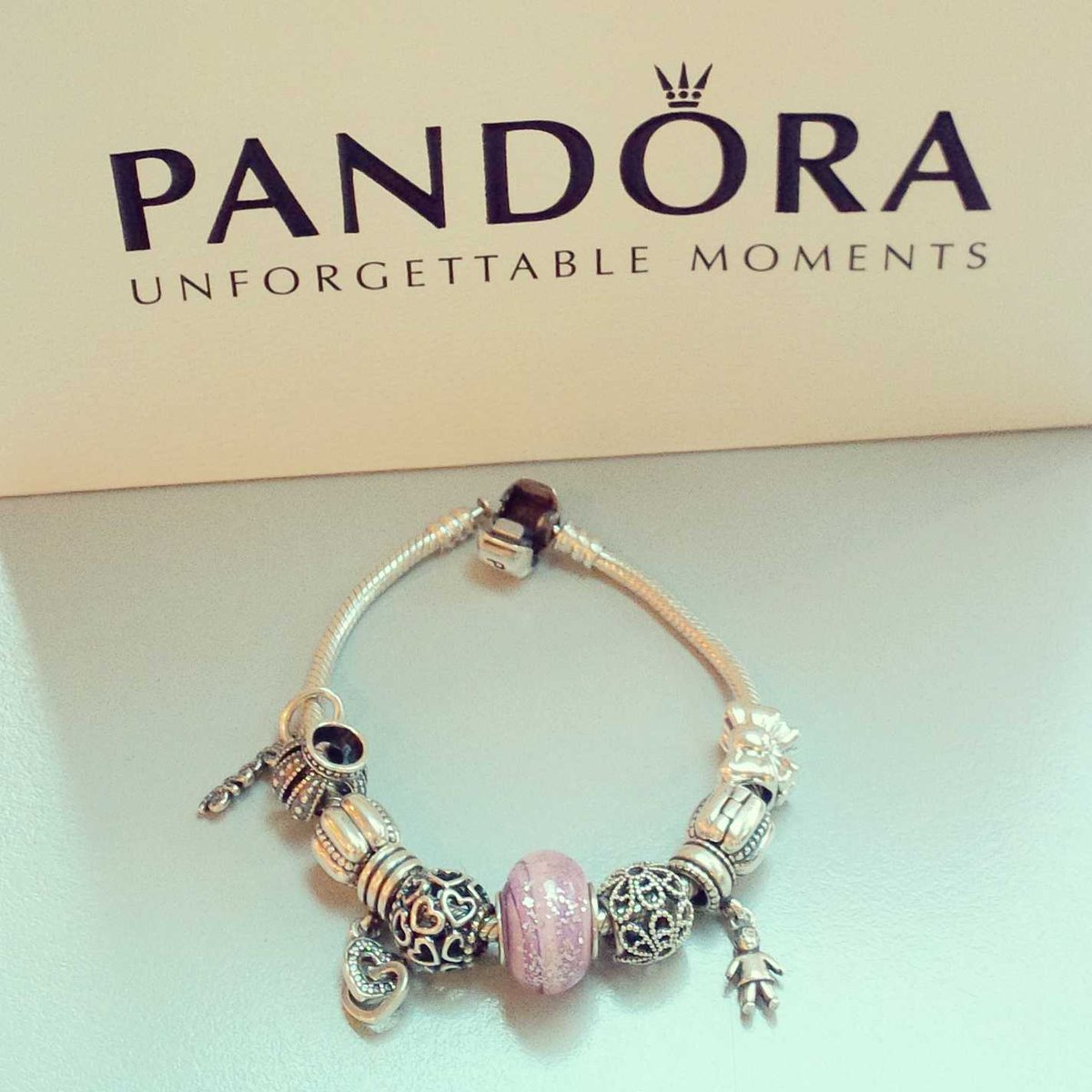 melcas85's tweet photo. My #pandora! #pandoraflow #pandorabracelet #pandorainspired #pandoracharms #shopping #happy #happiness http://t.co/oRB1punDHF