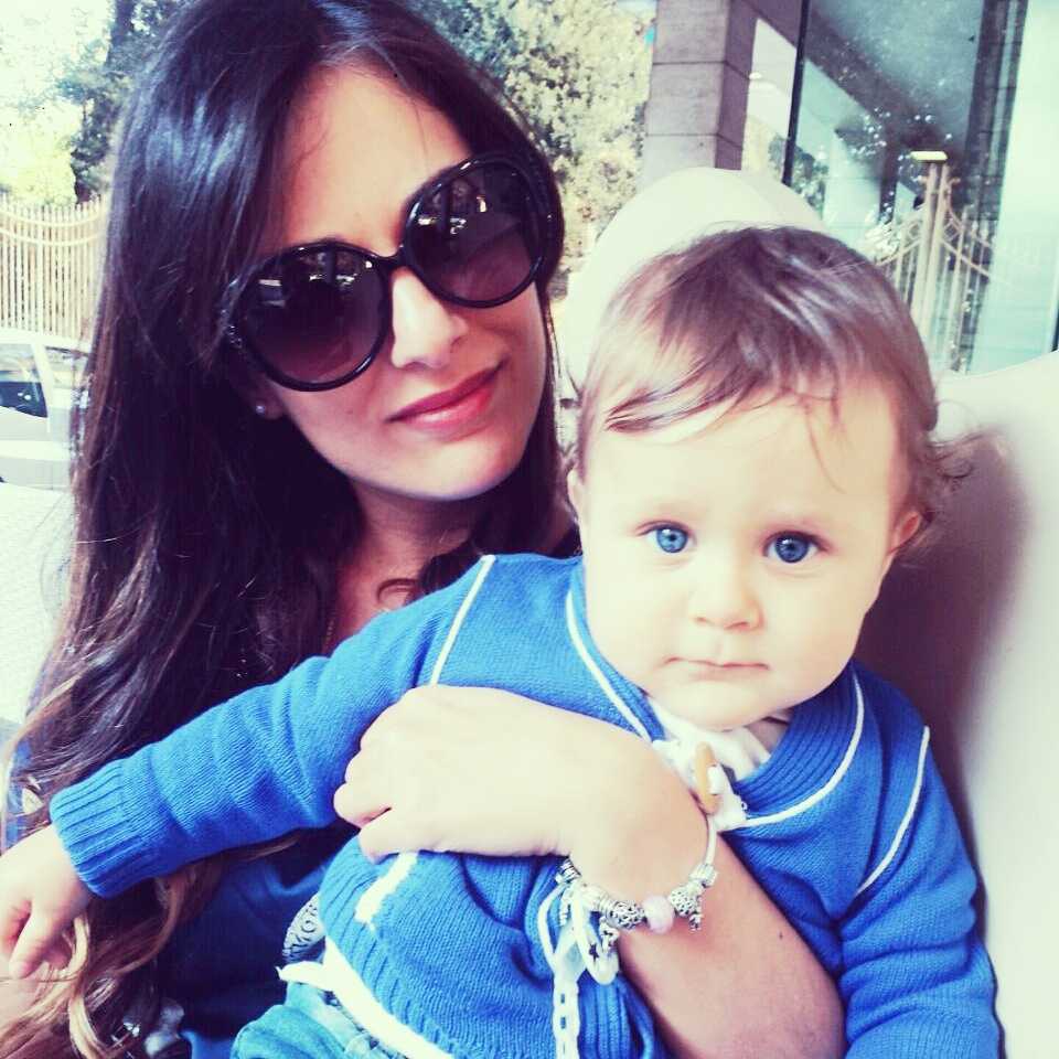 melcas85's tweet photo. Ma quanto siamo fichi? #yeah #meandmybaby #meandyou #tantoamore #love #forever #occhiblù #solocosebelle http://t.co/1bG0d5XfYu