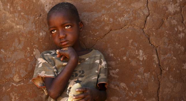 antena3com's tweet photo. La malaria mata a 600.000 personas al año en el mundo. La mayoría son embarazadas y niños  http://t.co/hPaZYY6DdJ http://t.co/rU62tpWLva