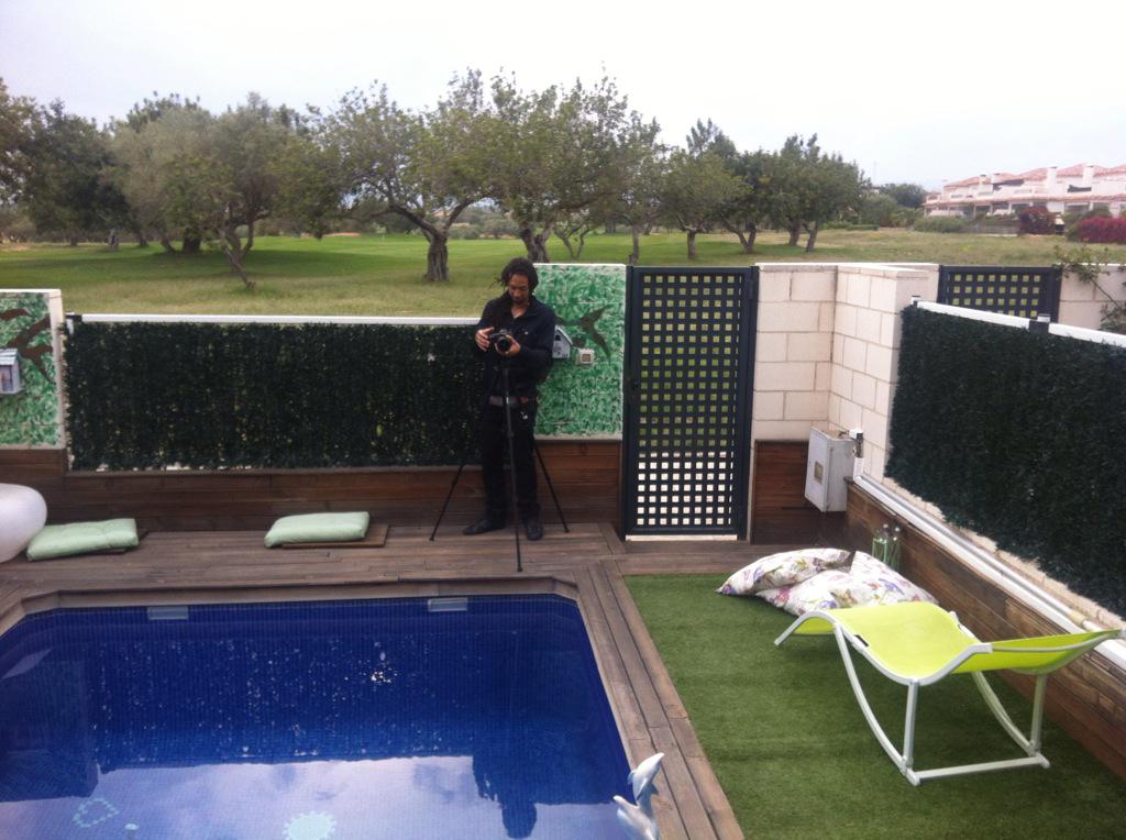 nabokanoti's tweet photo. Próximo videoclip de @IvandoReis con @dukebogart !! @nabokanoti non stop! http://t.co/ccKvQUhGhO