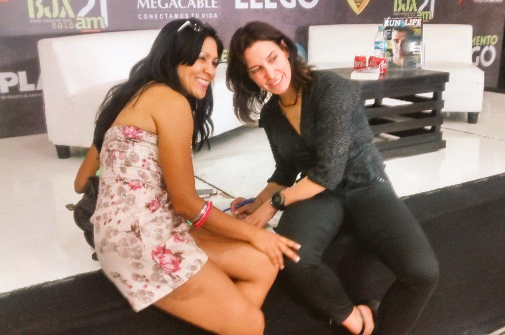 GillioMtz's tweet photo. .@nahilahernandez Ultramaratonista convivió con los corredores del .@MedioMaratonBJX .@superdeportivo http://t.co/zskirPlacE