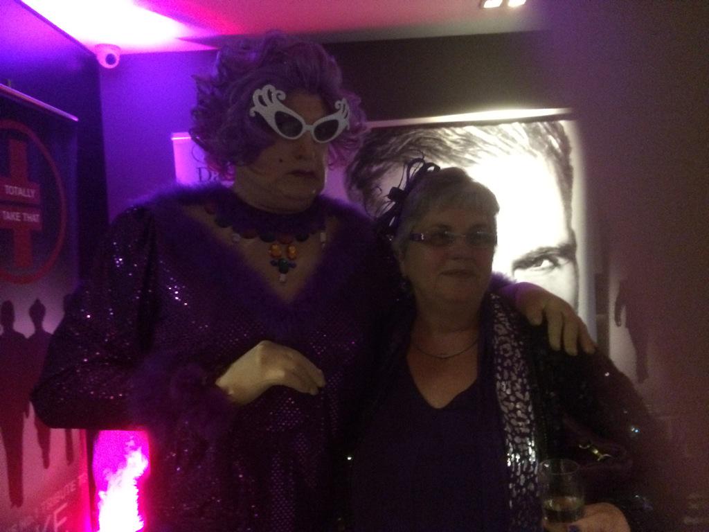 janecorden's tweet photo. Purple partying #PB4PC http://t.co/LbT5NkQkXE